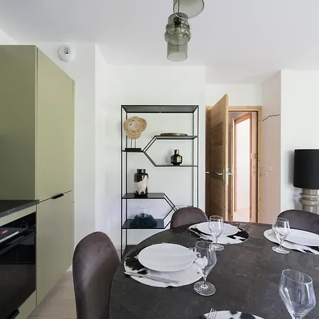 شقة Sunny - Luxury Flat With Services