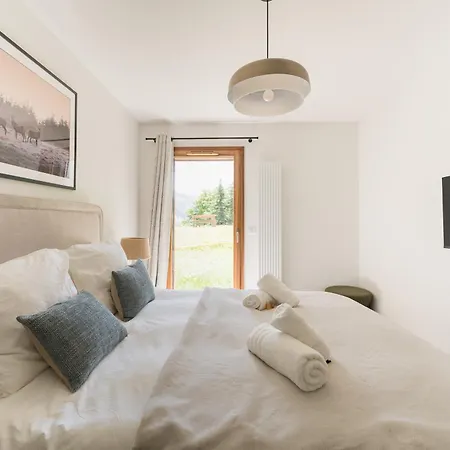 Sunny - Luxury Flat With Services